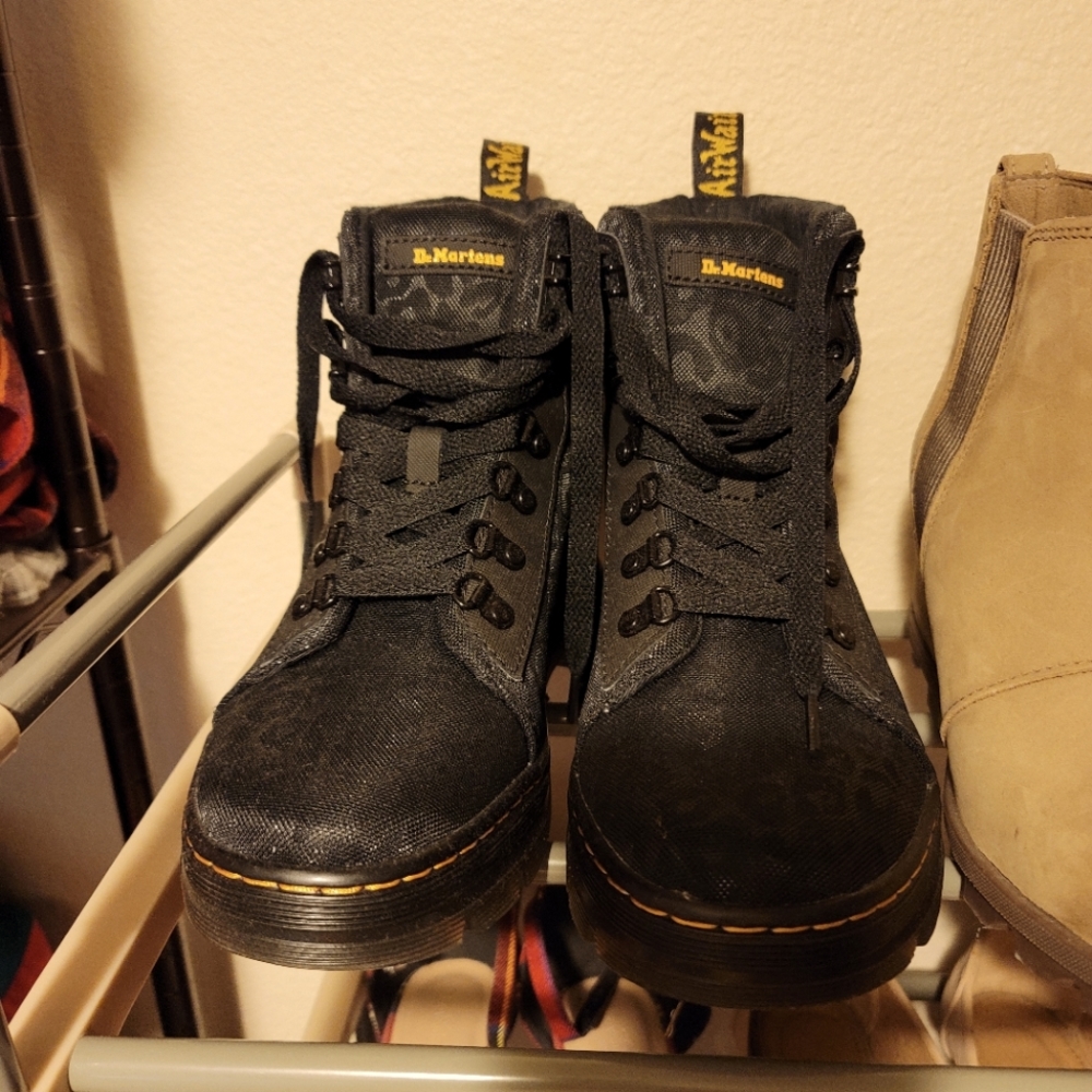 Brand new warn once Dr. Martin leopard boots